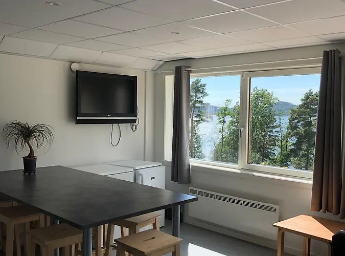 מלון Ansgar Summerhotel 3*