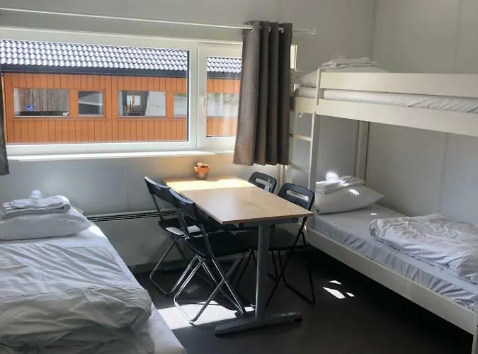 מלון Ansgar Summerhotel 3*